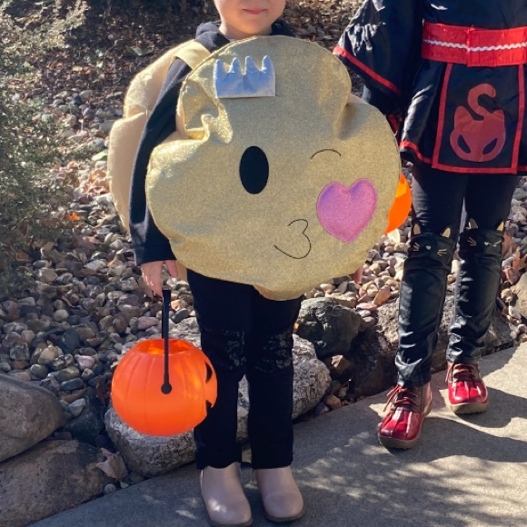 Pottery Barn Kids Emoji Halloween Costume - Picture 3 of 4
